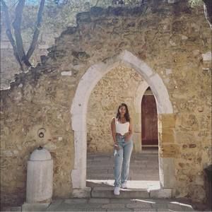 Meet your Posher, Julia